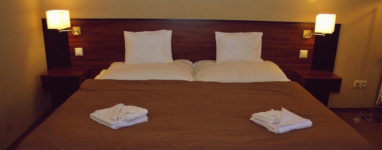 Zalaszentgrót Fiaker Panzio Bed & Breakfast エクステリア 写真